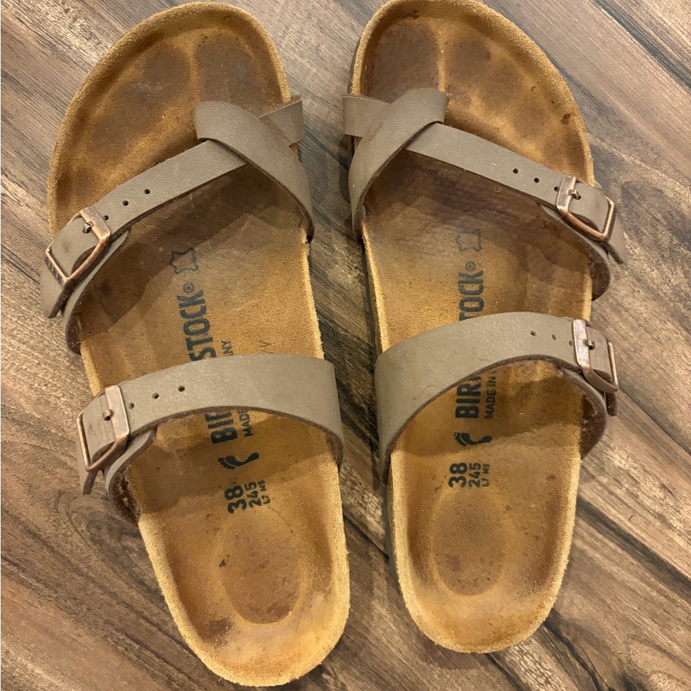 Birkenstock Mayari Sandals, size 38 EU (7-7.5 US)